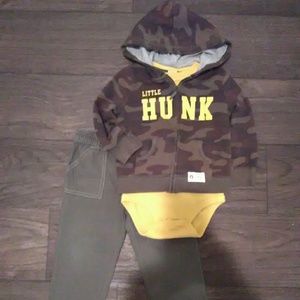 🎈PRICE DROP Carter’s Camouflage Pants Set